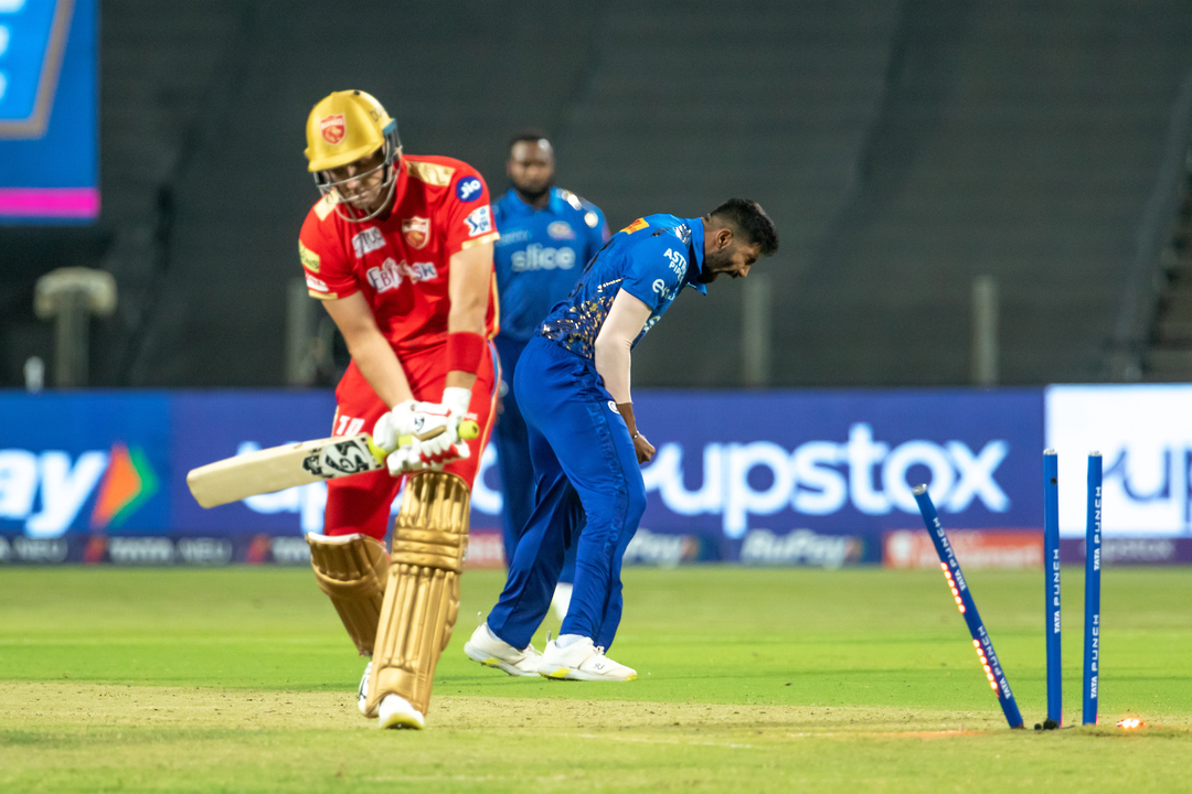 Fast Bowling Tips for Beginners: Improve Accuracy & Master Line & Length